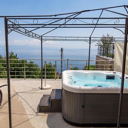 Stunning Apartment In Мощеничка-Драга Экстерьер фото